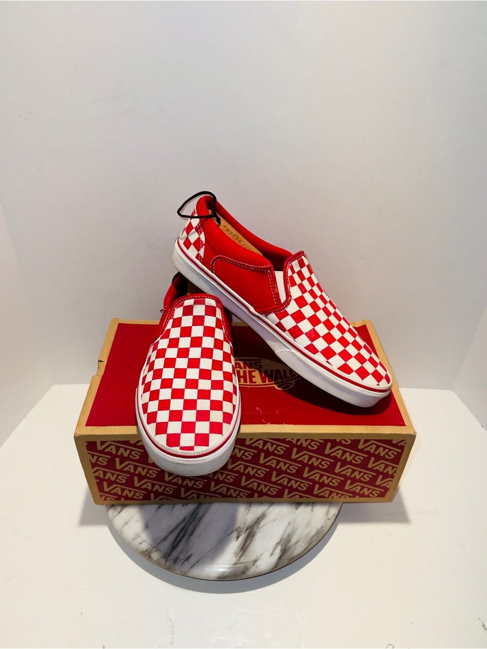 Vans Asher Red & white Checkerboard Men’s 9 Women’s Size 10.5 Slide-On Great Co